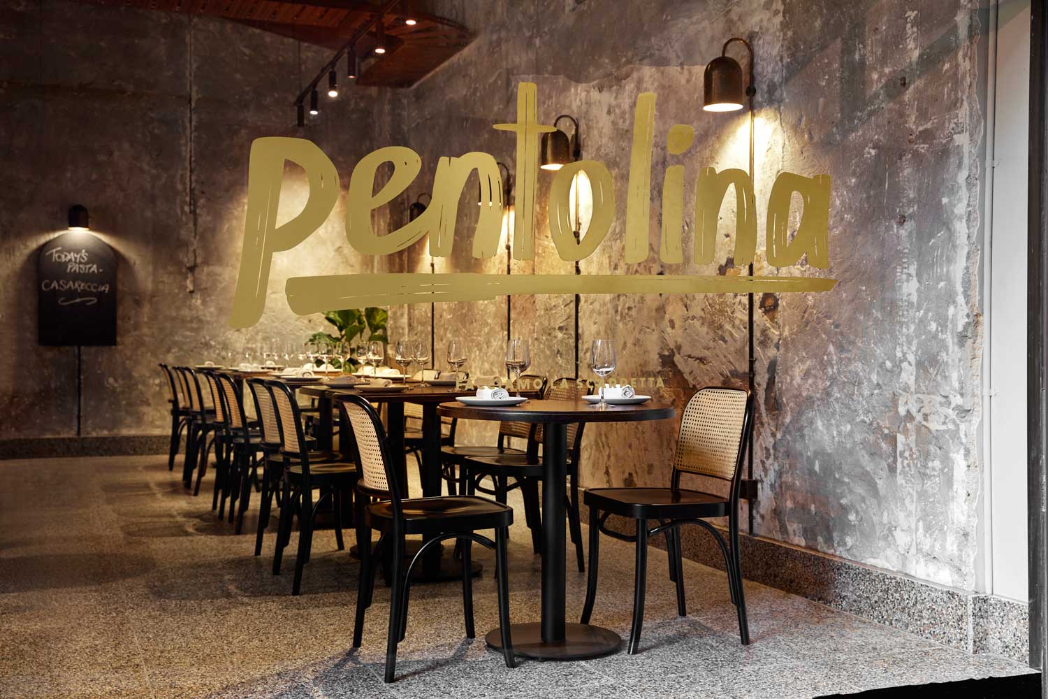 墨尔本PENTOLINA优雅工业风意大利休闲餐厅设计