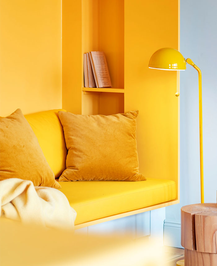 明亮的黄色打造出轻快、充满活力的家居空间