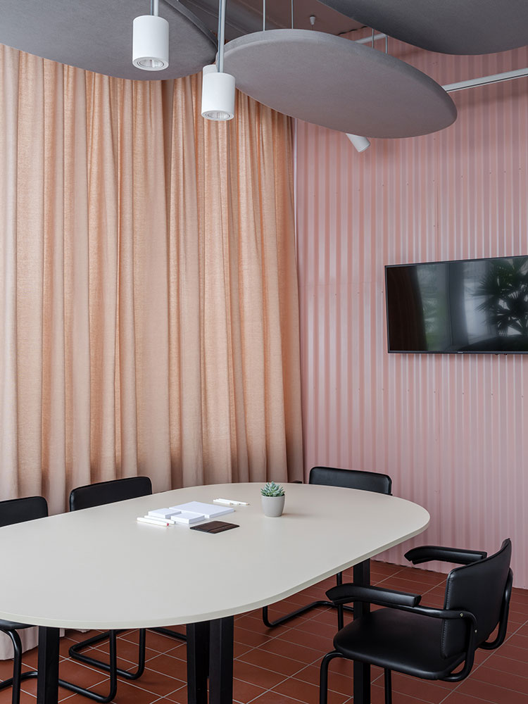 明斯克GISMART现代风格办公室空间设计