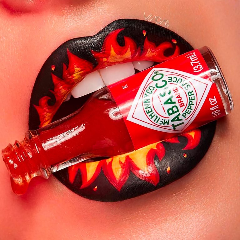 嘴唇就是画布：彩妆艺术家Vlada Haggerty嘴唇上的艺术