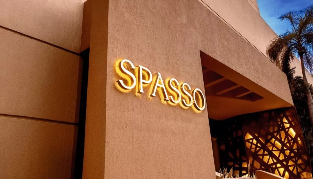 奢华与优雅的意大利餐厅Spasso品牌VI设计