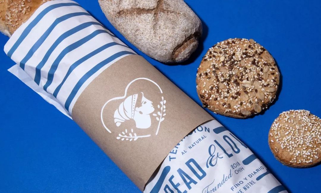 浪漫的蓝 Bread & Love面包店品牌视觉设计