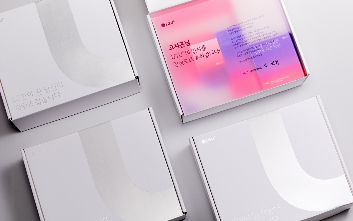 韩国工作室SAWORL平面设计作品集