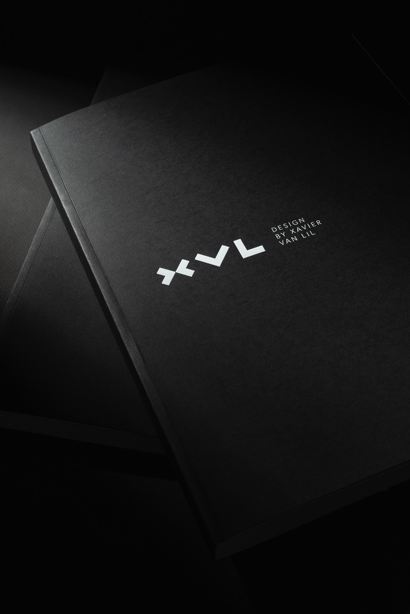 工业设计师Xavier Van Lil个人品牌形象设计