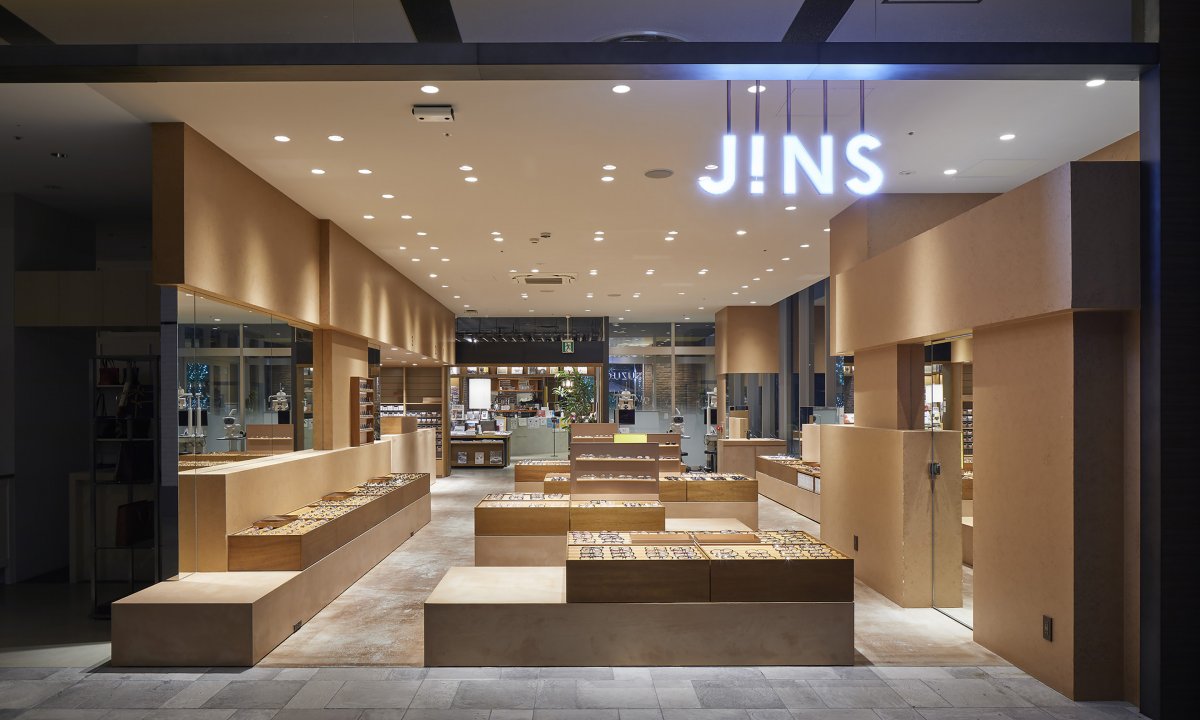 JINS 广岛T-site眼镜店空间设计