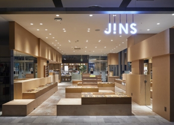 JINS 广岛T-site眼镜店空间设计