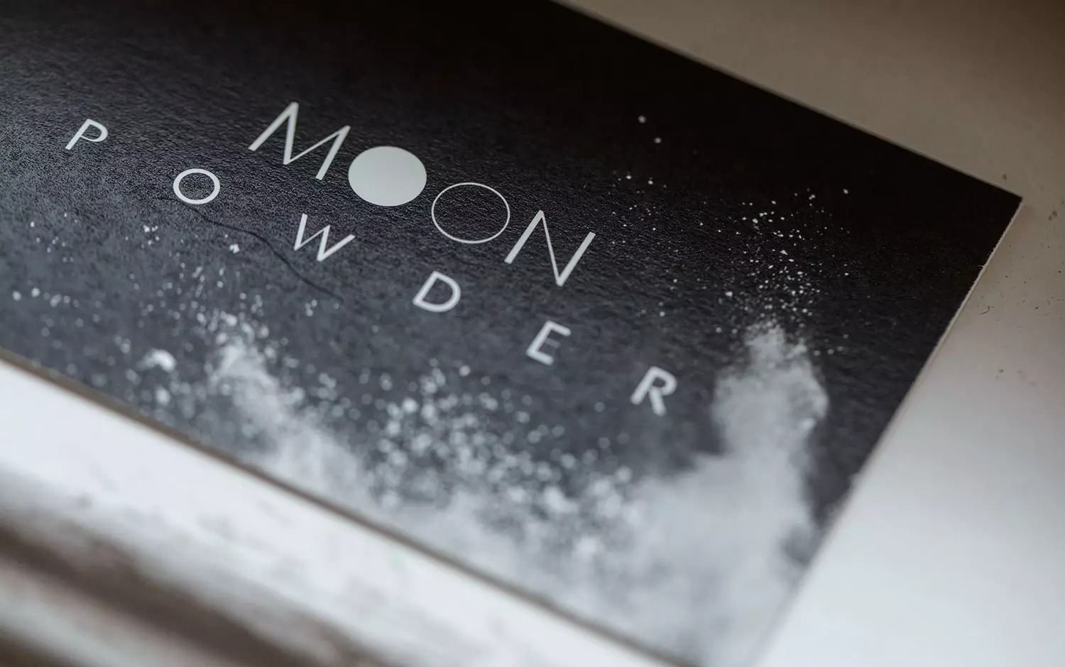 Moon powder食用粉包装设计