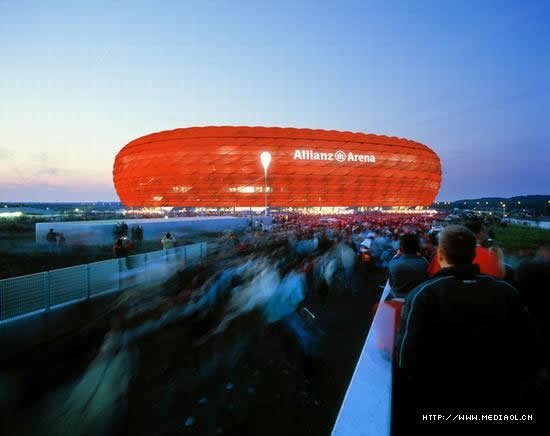 德国安联球场(Allianz Arena)设计欣赏