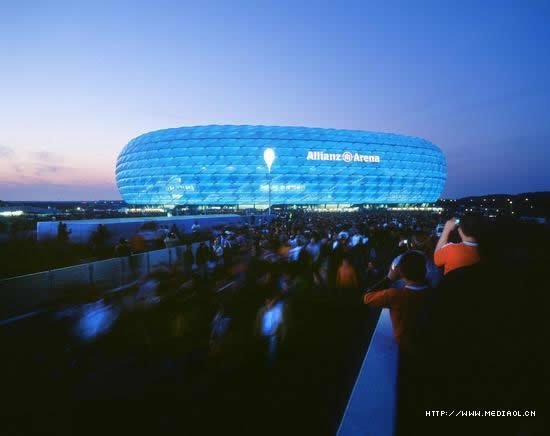 德国安联球场(Allianz Arena)设计欣赏