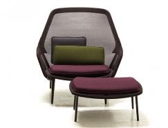 Bouroullec Brothers设计的Slow chair休闲躺椅