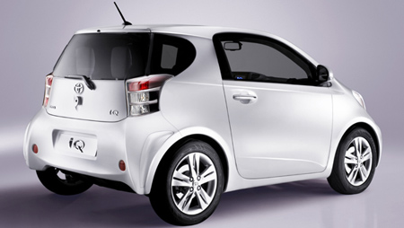 toyota-iq-t8_iq08_car_gal06_770_tcm28.jpg