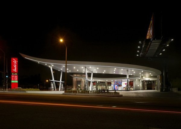 洛杉矶极其漂亮的加油站设计