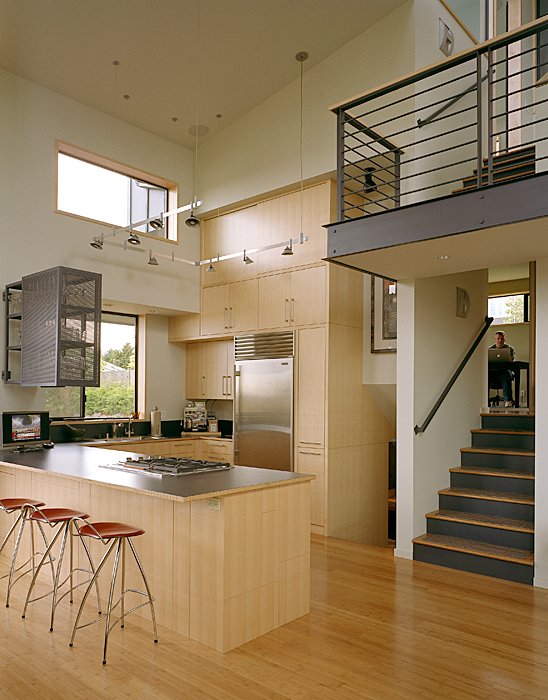 现代化改装：错层式房屋改装成5层别墅空间