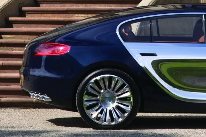 豪华布加迪四门超跑Bugatti 16C Galibier