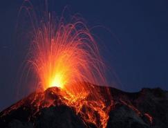 壮观的火山爆发摄影