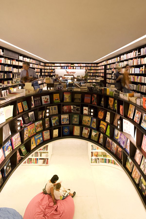 Livraria da Vila书店设计