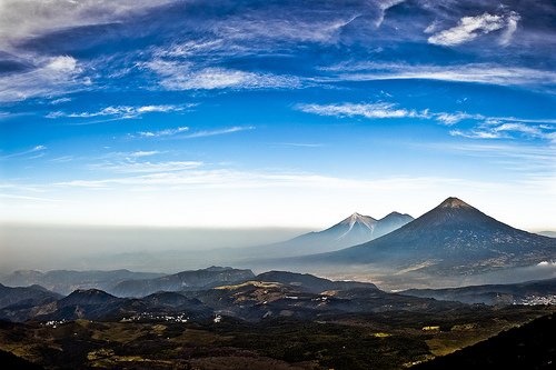 漂亮的火山喷发照片