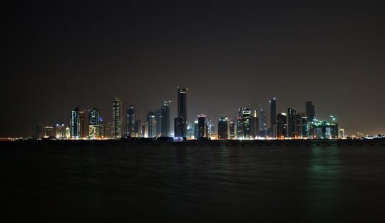 88张世界各地城市夜景摄影作品