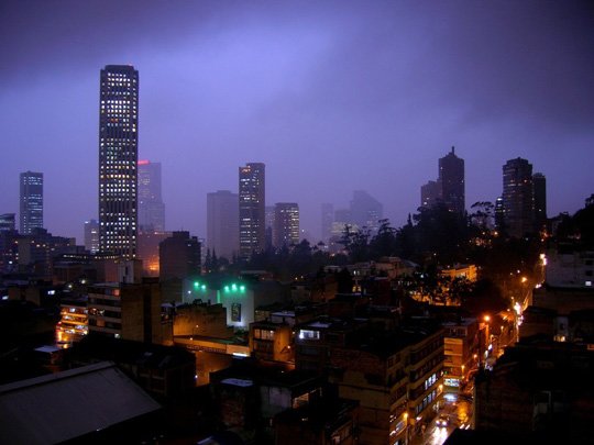 88张世界各地城市夜景摄影作品