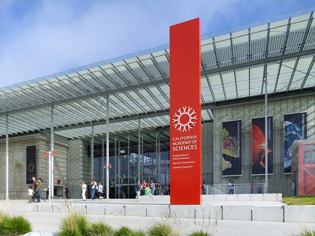 加州科学博物馆(California Academy of Sciences)视觉设计