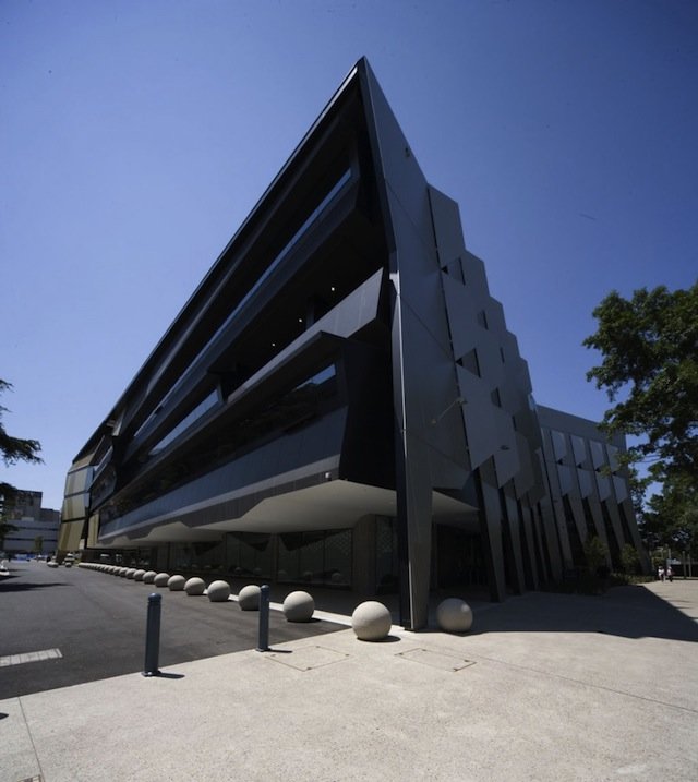 里昂建筑事务所：新南威尔士大学法律学院新大楼