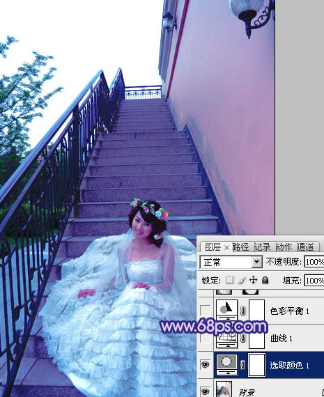 Photoshop调出楼梯婚片艳丽的蓝紫色