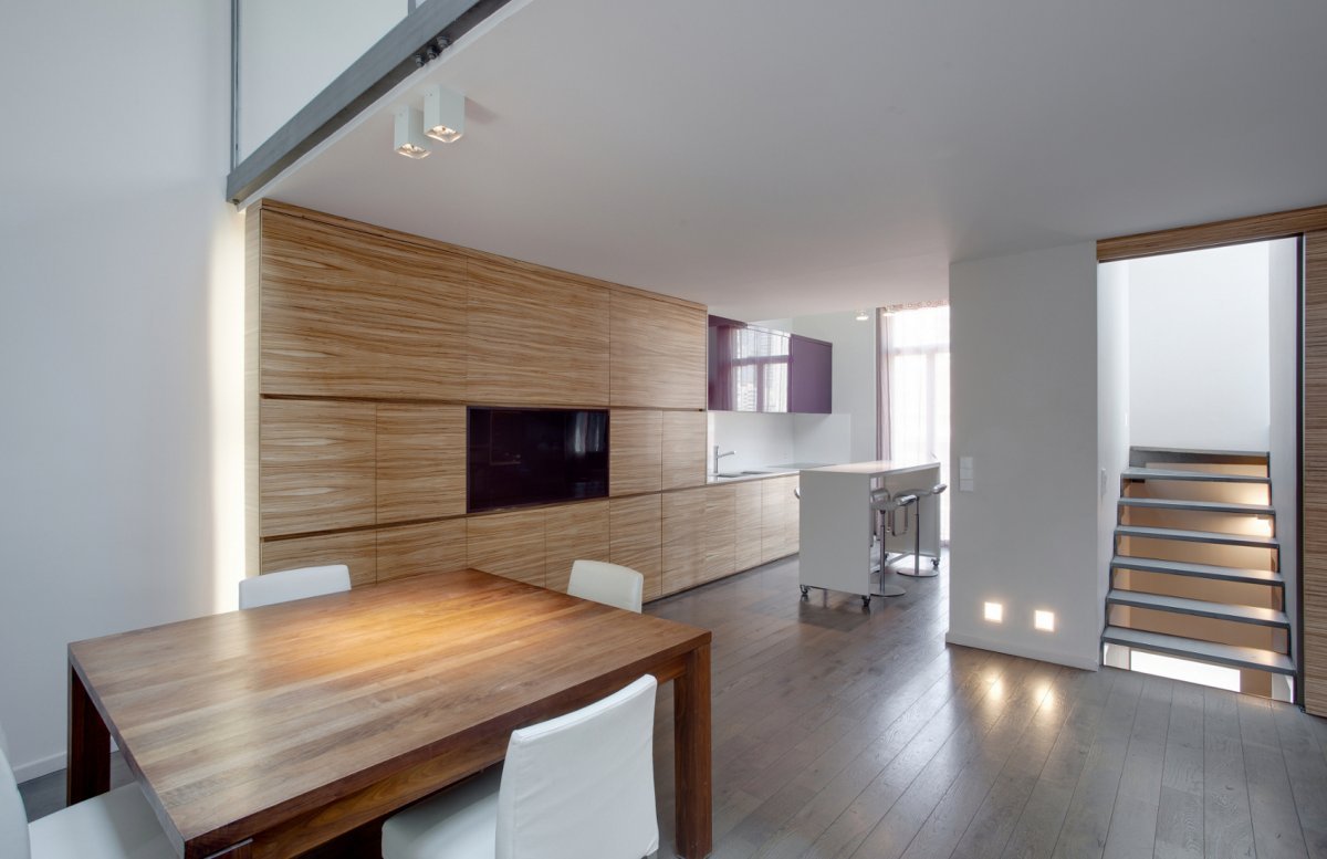 摩纳哥一套复式公寓室内设计