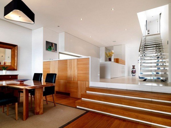 高雅的视觉对比：悉尼Euryalus街现代住宅设计