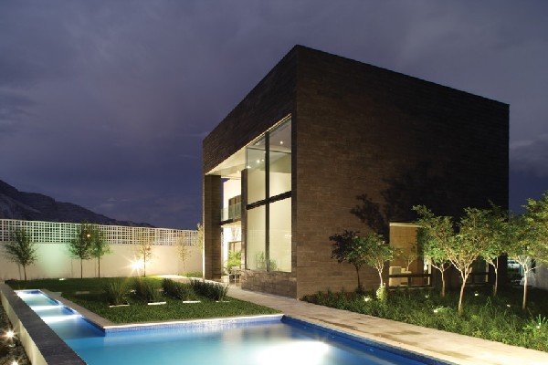 墨西哥简约的Casa del Tec别墅设计