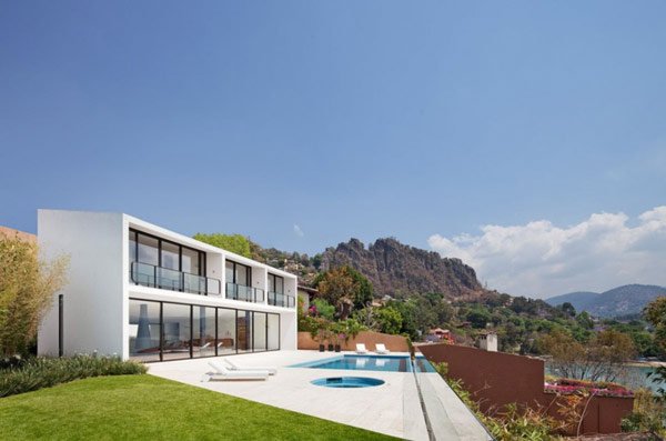 墨西哥Casa Cardenas山间别墅设计
