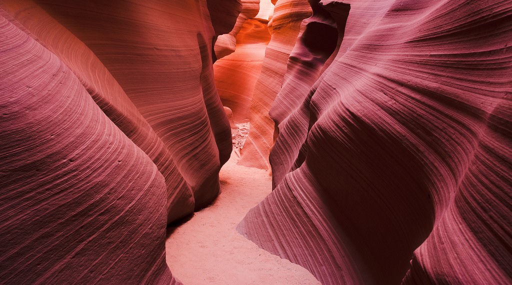 地质摄影：羚羊峡谷（Antelope Canyon)