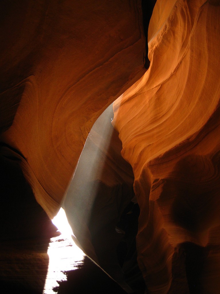 地质摄影：羚羊峡谷（Antelope Canyon)