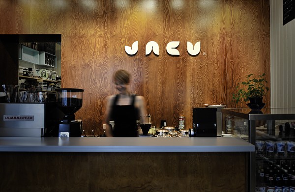 品牌设计欣赏：JACU咖啡店