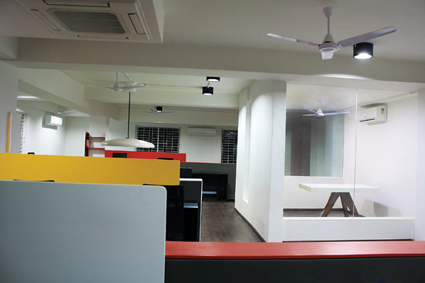 印度WHITE CANVAS广告公司办公空间设计