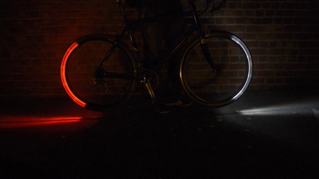 车轮会发光的Revolights自行车