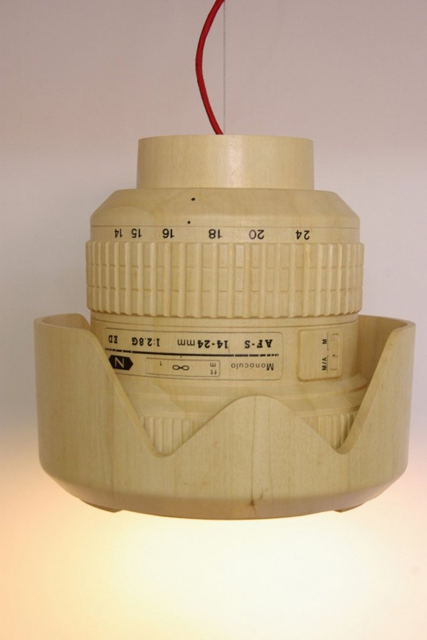 手工打造的“尼康镜头”木制吊灯