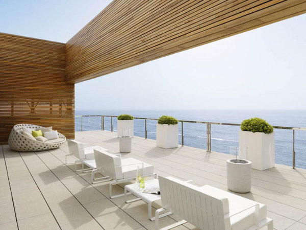西班牙阿尔姆尼卡纯白海景别墅设计
