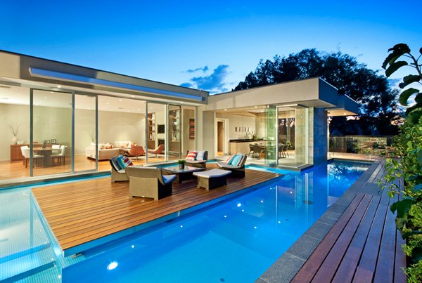 简洁的线条：澳大利亚现代住宅设计