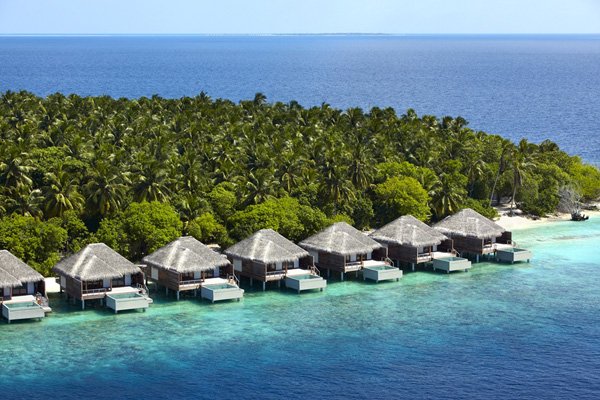 豪华奇幻之旅:马尔代夫都喜天阙(Dusit Thani Maldives)度假村