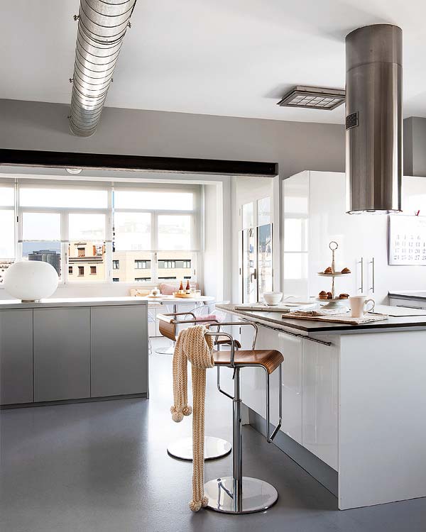 巴塞罗那舒适简约的顶层小公寓设计