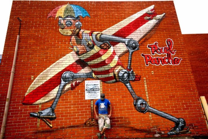 墙壁上的机器人：Pixel Pancho街头艺术作品