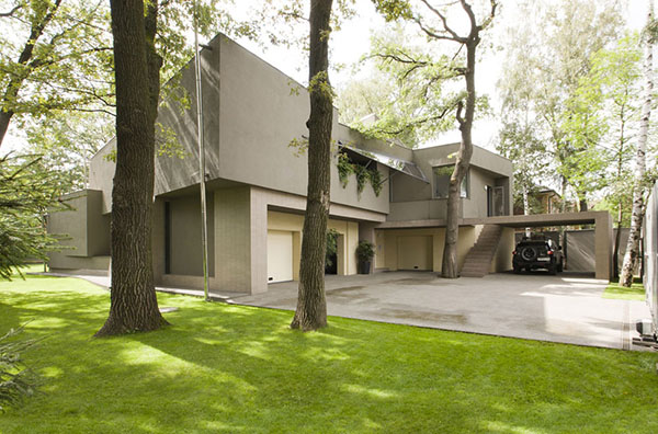 与自然亲密融合的莫斯科绿色住宅