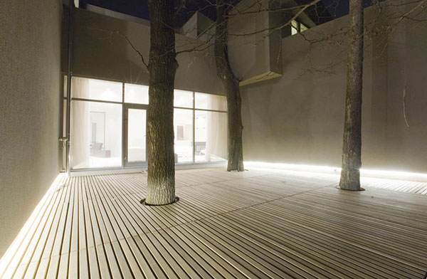 与自然亲密融合的莫斯科绿色住宅