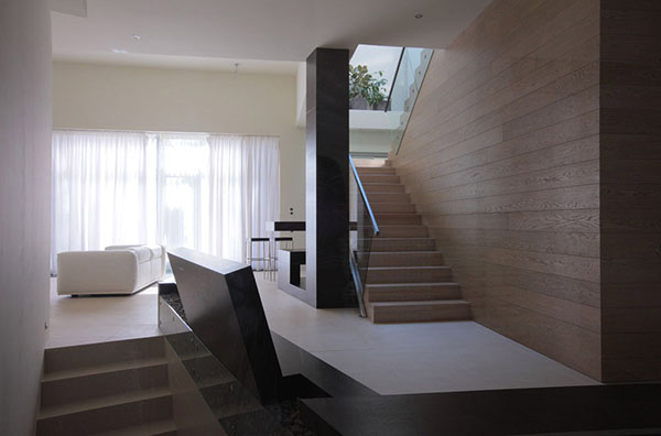 与自然亲密融合的莫斯科绿色住宅