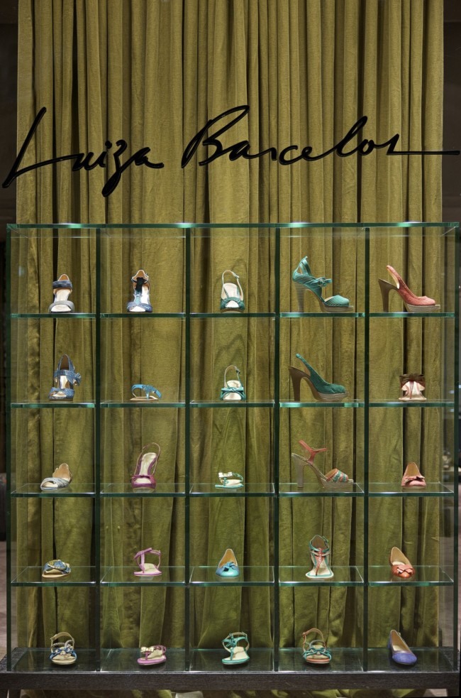 巴西鞋业品牌Luiza Barcelos零售店面设计
