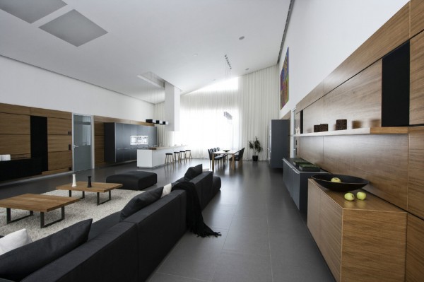 开放式设计的440平米现代住宅欣赏