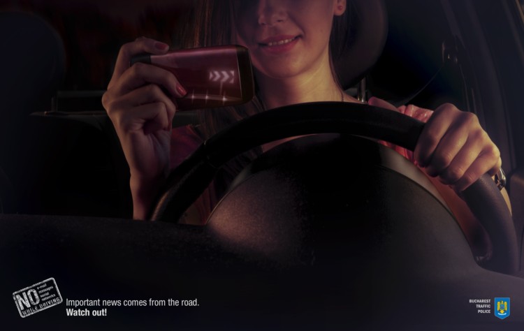布加勒斯特交警广告:开车请勿使用手机