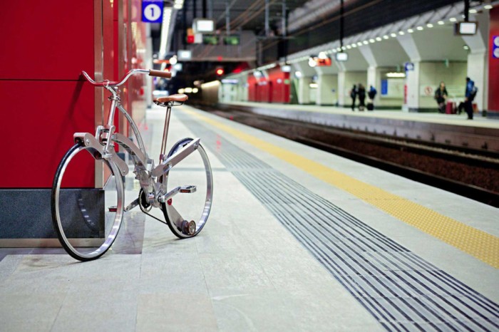 Sada Bike:折叠成雨伞大小的便携自行车