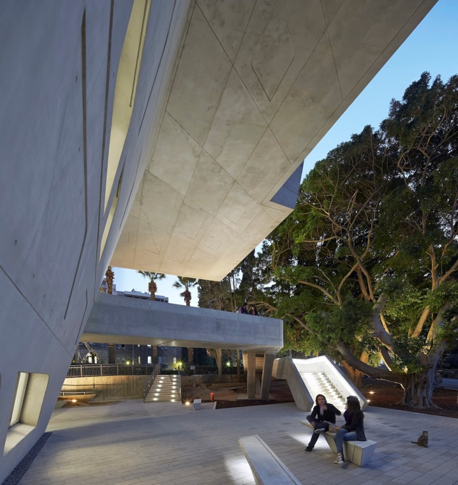 Zaha Hadid Architects:黎巴嫩Issam Fares国际关系学院