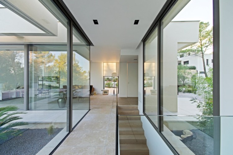 极简典雅的法国Maison ART豪华别墅欣赏